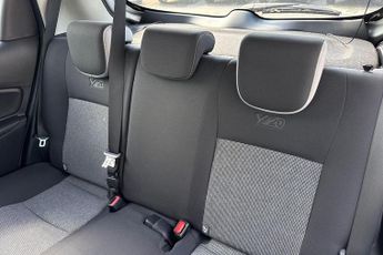 Toyota Yaris 1.5 VVT-h Y20 Bi-tone E-CVT Euro 6 (s/s) 5dr