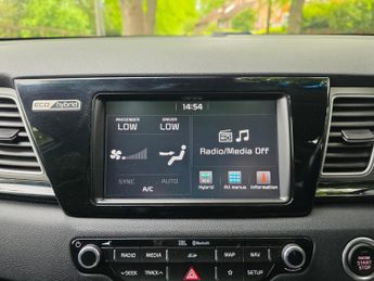Kia Niro 1.6h GDi 4 DCT Euro 6 (s/s) 5dr ( 16in Alloy)