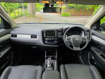 Mitsubishi Outlander 2.0h 12kWh GX4h CVT 4WD Euro 5 (s/s) 5dr