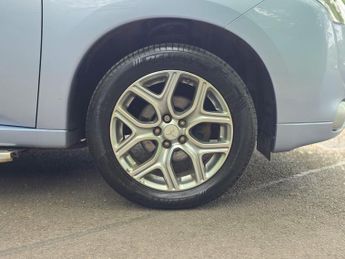 Mitsubishi Outlander 2.0h 12kWh GX4h CVT 4WD Euro 5 (s/s) 5dr