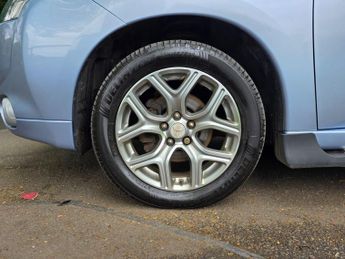 Mitsubishi Outlander 2.0h 12kWh GX4h CVT 4WD Euro 5 (s/s) 5dr