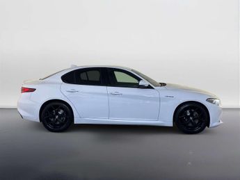 Alfa Romeo Giulia 2.0T Veloce Saloon 4dr Petrol GPF Auto Euro 6 (s/s) (280 ps)