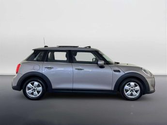 MINI Hatch 1.5 Cooper Classic Hatchback 5dr Petrol Steptronic Euro 6 (s/s) 