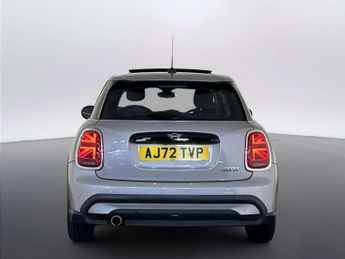 MINI Hatch 1.5 Cooper Classic Hatchback 5dr Petrol Steptronic Euro 6 (s/s) 
