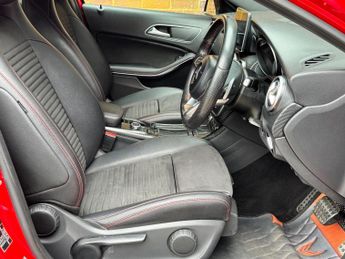 Mercedes-Benz A Class 2.1 A200d AMG Line (Premium) 7G-DCT Euro 6 (s/s) 5dr