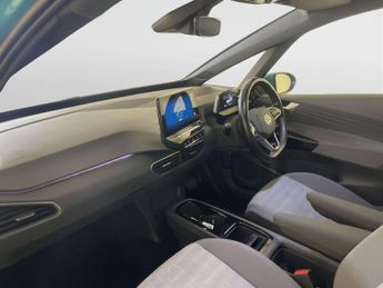 Volkswagen ID.3 Pro 58kWh Life Hatchback 5dr Electric Auto (145 ps)