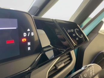 Volkswagen ID.3 Pro 58kWh Life Hatchback 5dr Electric Auto (145 ps)