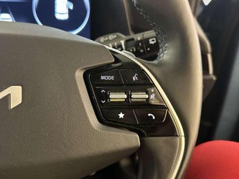 Kia Niro 64.8kWh 4 SUV 5dr Electric Auto (201 bhp)