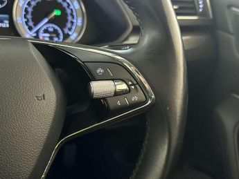 Skoda Superb 2.0 TDI SE L Estate 5dr Diesel DSG Euro 6 (s/s) (150 ps)