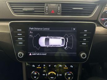 Skoda Superb 2.0 TDI SE L Estate 5dr Diesel DSG Euro 6 (s/s) (150 ps)