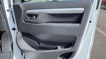 Peugeot Traveller 2.0 BlueHDi Active Standard MPV EAT MWB Euro 6 (s/s) 5dr