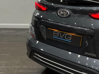 Hyundai KONA 64kWh Premium Auto 5dr (10.5kW Charger)