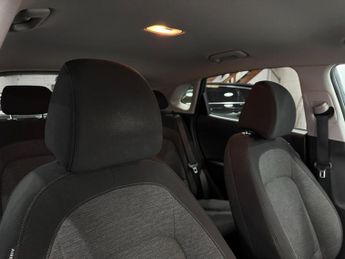 Hyundai KONA 64kWh Premium Auto 5dr (10.5kW Charger)