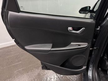 Hyundai KONA 64kWh Premium Auto 5dr (10.5kW Charger)