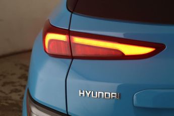 Hyundai KONA 39kWh Premium Auto 5dr (10.5kW Charger)