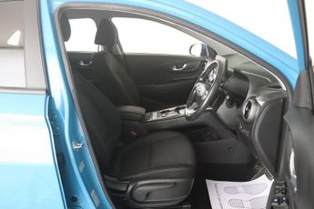 Hyundai KONA 39kWh Premium Auto 5dr (10.5kW Charger)