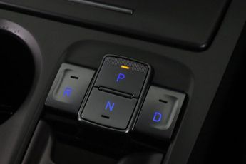Hyundai KONA 39kWh Premium Auto 5dr (10.5kW Charger)
