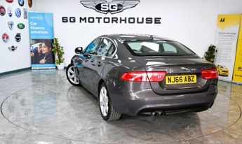 JAGUAR XE 2.0d Portfolio Saloon 4dr Diesel Auto Euro 6 (s/s) (180 ps) +FRE