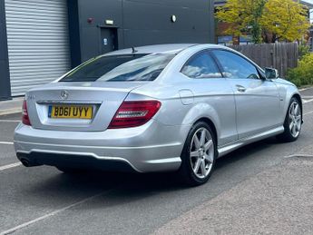 Mercedes-Benz C Class 1.8 C180 BlueEfficiency AMG Sport Edition 125 G-Tronic+ Euro 5 (