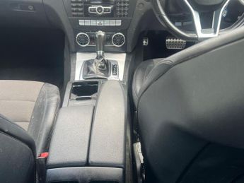 Mercedes-Benz C Class 1.8 C180 BlueEfficiency AMG Sport Edition 125 G-Tronic+ Euro 5 (