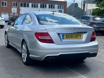 Mercedes-Benz C Class 1.8 C180 BlueEfficiency AMG Sport Edition 125 G-Tronic+ Euro 5 (
