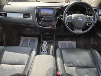 Mitsubishi Outlander 2.0h 12kWh GX4h CVT 4WD Euro 5 (s/s) 5dr