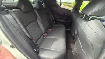 Toyota C-HR 1.2 VVT-i Dynamic CVT Euro 6 (s/s) 5dr