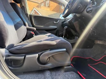 Honda Jazz 1.3h IMA HS Hatchback 5dr Petrol Hybrid CVT Euro 5 (102 ps)