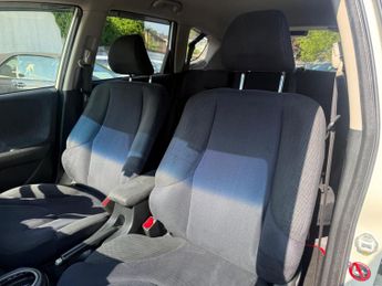Honda Jazz 1.3h IMA HS Hatchback 5dr Petrol Hybrid CVT Euro 5 (102 ps)