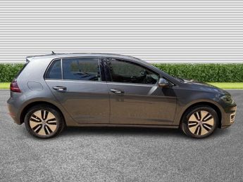 Volkswagen e-Golf 35.8kWh e-Golf Auto 5dr
