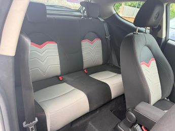 Alfa Romeo MiTo 875 TB TwinAir Distinctive Euro 6 (s/s) 3dr