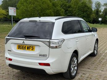 Mitsubishi Outlander 2.0h 12kWh GX3h SUV 5dr Petrol Plug-in Hybrid CVT 4WD Euro 5 (s/