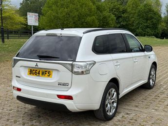 Mitsubishi Outlander 2.0h 12kWh GX3h SUV 5dr Petrol Plug-in Hybrid CVT 4WD Euro 5 (s/