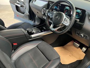 Mercedes-Benz EQA EQA 350 66.5kWh AMG Line Auto 4MATIC 5dr