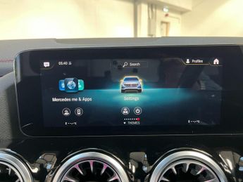 Mercedes-Benz EQA EQA 350 66.5kWh AMG Line Auto 4MATIC 5dr