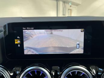 Mercedes-Benz EQA EQA 350 66.5kWh AMG Line Auto 4MATIC 5dr