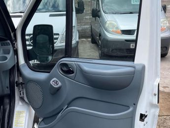 Ford Transit 2.2 TDCi 260 Duratorq Panel Van 5dr Diesel Manual FWD L1 H1 (113
