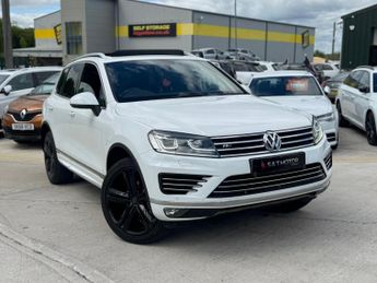 Volkswagen Touareg 3.0 TDI V6 BlueMotion Tech R-Line Tiptronic 4WD Euro 6 (s/s) 5dr