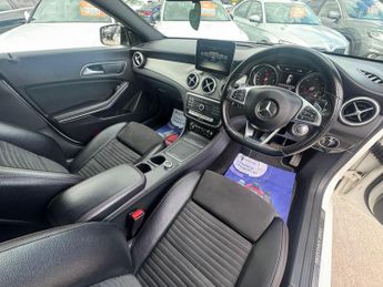 Mercedes-Benz CLA 2.1 CLA220d AMG Line Coupe 7G-DCT Euro 6 (s/s) 4dr