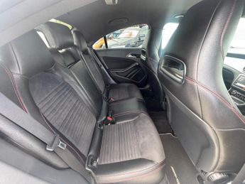 Mercedes-Benz CLA 2.1 CLA220d AMG Line Coupe 7G-DCT Euro 6 (s/s) 4dr