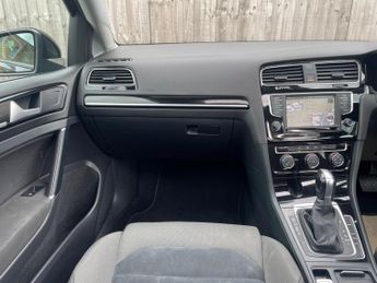 Volkswagen Golf 2.0 TDI BlueMotion Tech GT Edition DSG Euro 6 (s/s) 5dr