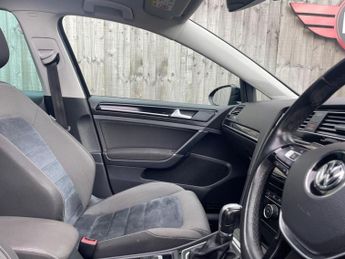 Volkswagen Golf 2.0 TDI BlueMotion Tech GT Edition DSG Euro 6 (s/s) 5dr