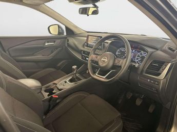 Nissan Qashqai 1.3 DIG-T MHEV Acenta Premium SUV 5dr Petrol Hybrid Manual Euro 