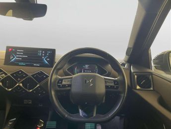 DS AUTOMOBILES DS 3 CROSSBACK E-TENSE 50kWh Ultra Prestige Crossback 5dr Electric Auto (136 ps