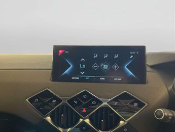DS AUTOMOBILES DS 3 CROSSBACK E-TENSE 50kWh Ultra Prestige Crossback 5dr Electric Auto (136 ps