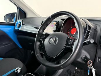Toyota AYGO 1.0 VVT-i x-cite x-shift Euro 6 5dr