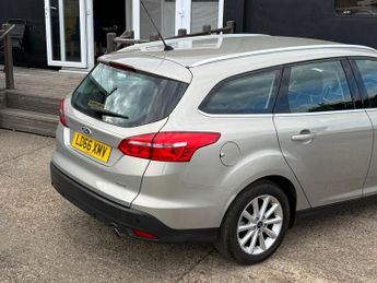 Ford Focus 1.5T EcoBoost Titanium Auto Euro 6 (s/s) 5dr