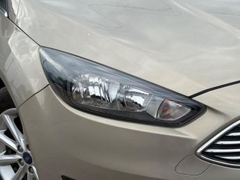 Ford Focus 1.5T EcoBoost Titanium Auto Euro 6 (s/s) 5dr
