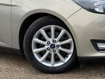 Ford Focus 1.5T EcoBoost Titanium Auto Euro 6 (s/s) 5dr