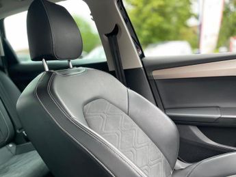 SEAT Leon 1.5 eTSI MHEV XCELLENCE DSG Euro 6 (s/s) 5dr
